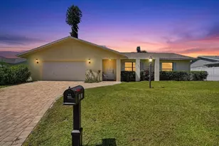 5031 Brandeis Cir S, Sarasota, FL 34243 - Photo 1