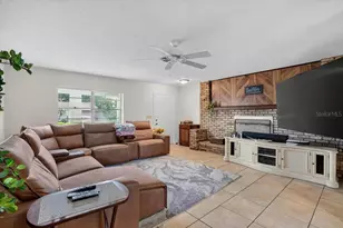 5031 Brandeis Cir S, Sarasota, FL 34243 - Photo 8