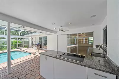 6840 Country Lakes Circle, Sarasota, FL 34243 - Photo 24
