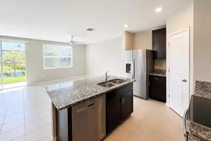 17048 Coral Key Dr, Nokomis, FL 34275 - Photo 14