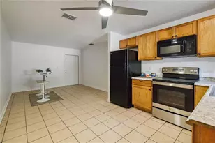 1704 11th St W, Bradenton, FL 34205 - Photo 10