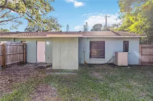 1704 11th St W, Bradenton, FL 34205 - Photo 28