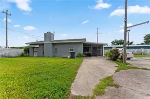 8412 N Grady Ave, Tampa, FL 33614 - Photo 1