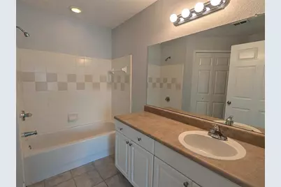 5500 Rosehill Road #201, Sarasota, FL 34233 - Photo 6