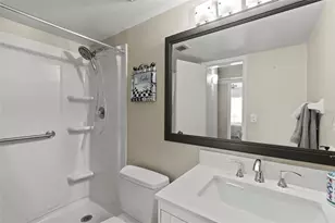 845 Benjamin Franklin Dr, Sarasota, FL 34236 - Photo 12