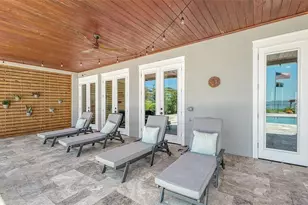 7418 Westmoreland Dr, Sarasota, FL 34243 - Photo 52