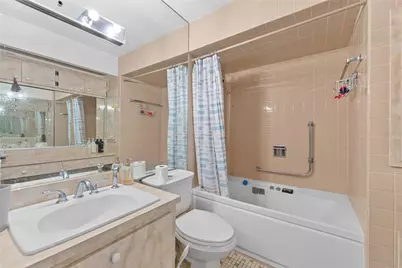 8414 N Grady Avenue, Tampa, FL 33614 - Photo 8
