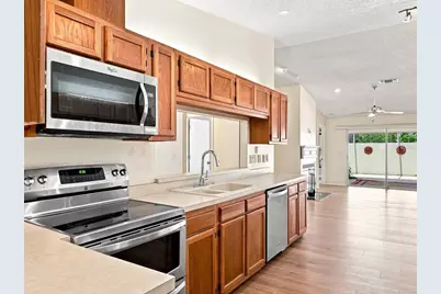 5381 Kelly Drive #15, Sarasota, FL 34233 - Photo 20