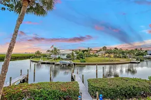 1916 Harbourside Dr, Longboat Key, FL 34228 - Photo 4