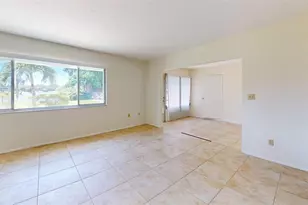 1213 Glen Oaks Dr E, Sarasota, FL 34232 - Photo 18
