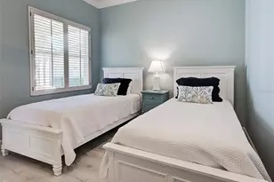 311 Lansbrook Dr, Venice, FL 34292 - Photo 12