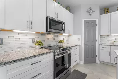 8430 Nandina Drive, Sarasota, FL 34240 - Photo 18