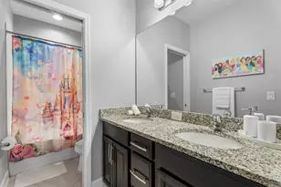 8430 Nandina Dr, Sarasota, FL 34240 - Photo 32