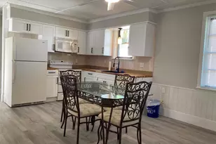 31 W Oakwood St, Tarpon Springs, FL 34689 - Photo 4