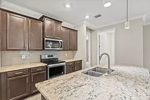 308 Soliera St, Nokomis, FL 34275 - Photo 10