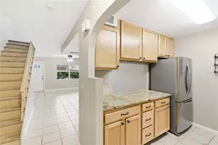 3365 Ramblewood Dr N, Sarasota, FL 34237 - Photo 4
