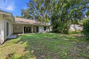 4537 Chimney Creek Dr, Sarasota, FL 34235 - Photo 32