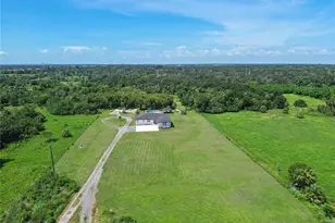 1810 37th St E, Palmetto, FL 34221 - Photo 4