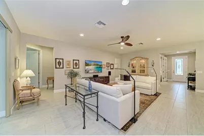 17226 Seaford Way, Lakewood Ranch, FL 34202 - Photo 8