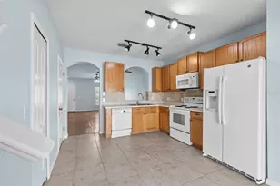 16221 Swan View Cir, Odessa, FL 33556 - Photo 8