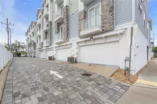 506 Laurel Pk Dr, Sarasota, FL 34236 - Photo 28
