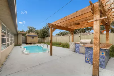 6450 31st Terrace N, Saint Petersburg, FL 33710 - Photo 2