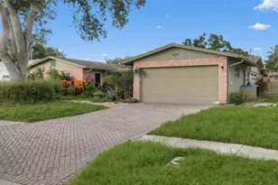 6450 31st Terrace N, Saint Petersburg, FL 33710 - Photo 2