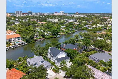 1621 Bay Point Court, Sarasota, FL 34236 - Photo 2