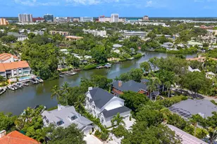 1621 Bay Point Ct, Sarasota, FL 34236 - Photo 2