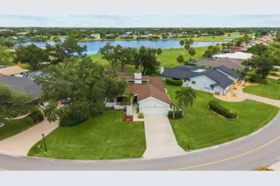 3659 Torrey Pines Boulevard, Sarasota, FL 34238 - Photo 2