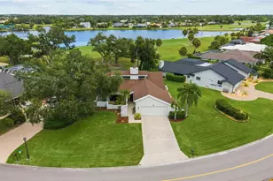 3659 Torrey Pines Blvd, Sarasota, FL 34238 - Photo 2