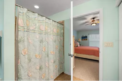 7219 34th Street E, Sarasota, FL 34243 - Photo 16