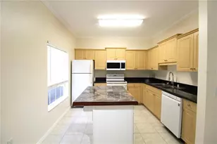 7728 Plantation Cir, Bradenton, FL 34201 - Photo 2