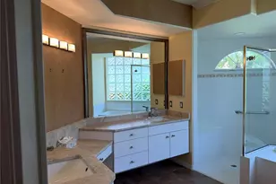 8544 Park Shore Ln, Sarasota, FL 34238 - Photo 22
