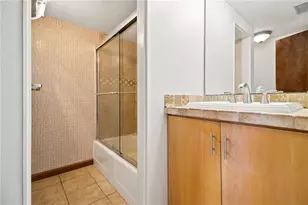 6332 Pauline Ave, Sarasota, FL 34231 - Photo 18