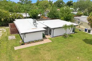 6332 Pauline Ave, Sarasota, FL 34231 - Photo 26