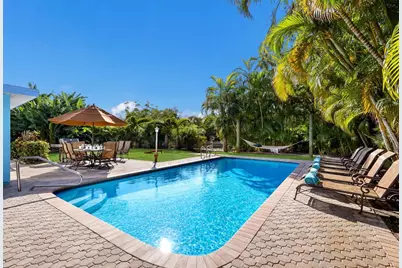 125 Crescent Drive, Anna Maria, FL 34216 - Photo 22