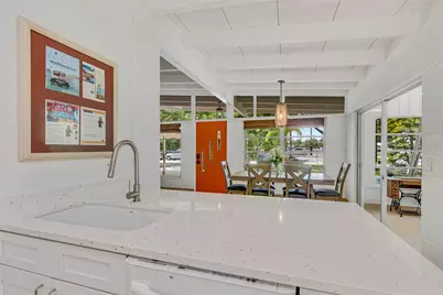 2003 Tetlow Place, Sarasota, FL 34239 - Photo 6