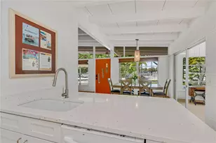 2003 Tetlow Pl, Sarasota, FL 34239 - Photo 6
