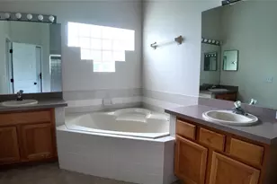 207 39th St E, Bradenton, FL 34208 - Photo 20
