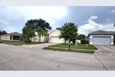 207 39th Street E, Bradenton, FL 34208 - Photo 1