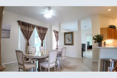 207 39th Street E, Bradenton, FL 34208 - Photo 10