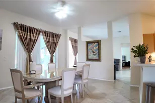 207 39th St E, Bradenton, FL 34208 - Photo 10
