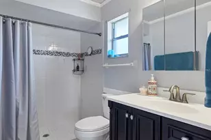 6733 Pennsylvania Ave, Sarasota, FL 34243 - Photo 14