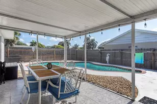 6733 Pennsylvania Ave, Sarasota, FL 34243 - Photo 18