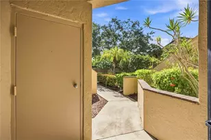 5726 Ashton Lake Dr, Sarasota, FL 34231 - Photo 6