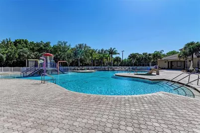 517 Chantilly Trail, Bradenton, FL 34212 - Photo 62