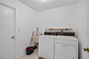 4825 Huntleigh Dr, Sarasota, FL 34233 - Photo 26
