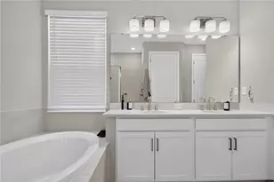 9284 Tequila Sunrise Dr, Sarasota, FL 34241 - Photo 24