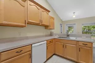 3664 Madagascar Ave, North Port, FL 34286 - Photo 6